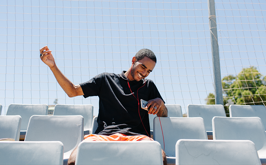 Brzmienie JBL Pure Bass, certyfikat Hi-Res Audio