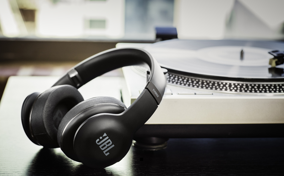 Audifonos jbl sales everest 700
