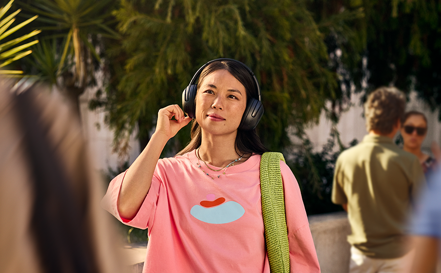 Technologia 8-Mic True Adaptive Noise Cancelling 2.0 z regulacją w czasie rzeczywistym