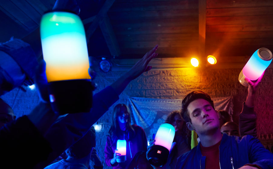 Dźwięk i efekty świetlne 360&deg;